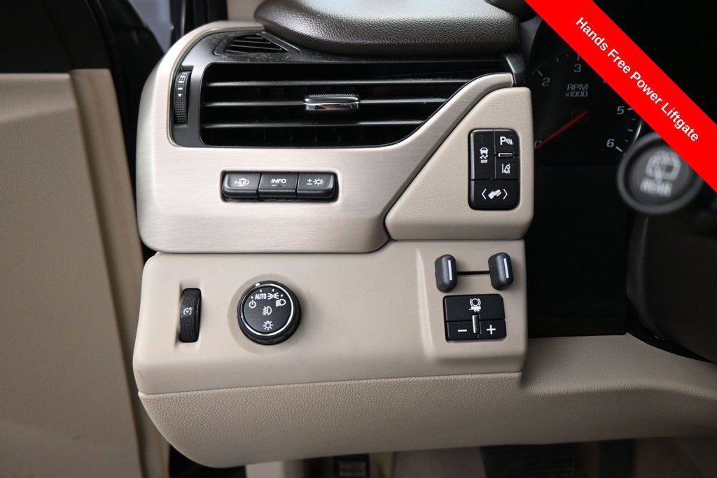 Used 2015 GMC Yukon XL Denali w/ Touring Package RWD image 13
