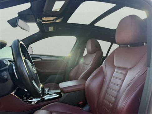 Used 2020 BMW X4 M40i w/ Executive Package image 10