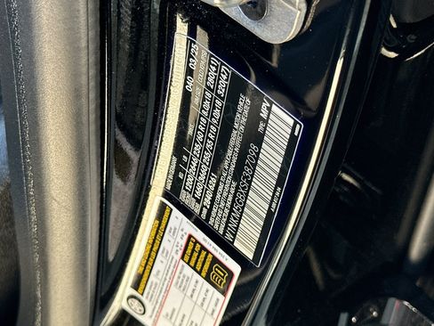 Certified 2025 Mercedes-Benz GLC 350e 4MATIC image 38