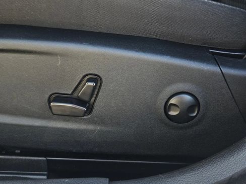 Used 2023 Dodge Charger SXT image 23