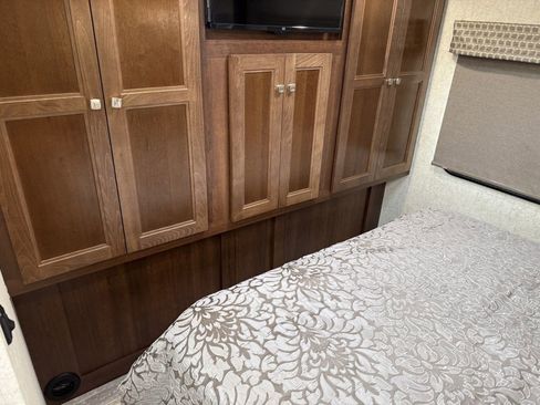 Used 2019 Ford E-450 and Econoline 450 Super Duty w/ Motorhome Prep Package RWD image 71