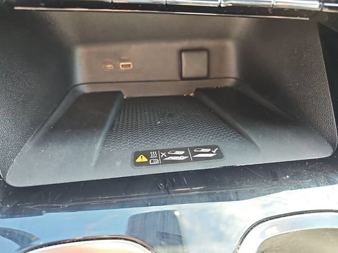 Used 2026 Chevrolet Traverse LT AWD/4WD image 22