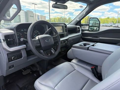 New 2026 Ford F250 XL w/ XL Chrome Package AWD/4WD image 10