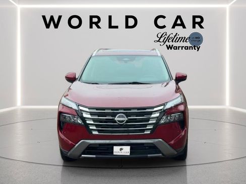 Used 2024 Nissan Rogue SL w/ SL Premium Package FWD image 16