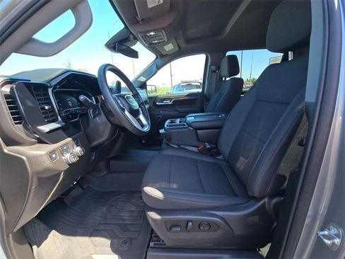 Used 2024 GMC Sierra 1500 Elevation w/ LPO, Elevation Black Package image 16