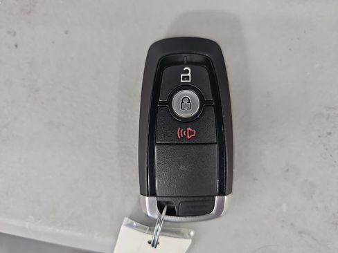 Used 2024 Ford Edge SE w/ Cargo Accessory Package AWD/4WD image 35