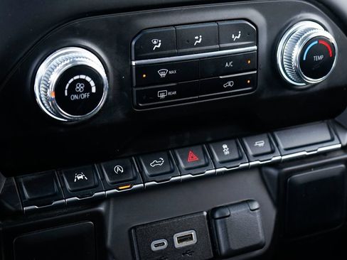 Used 2024 GMC Sierra 1500 Pro w/ Graphite Edition image 27