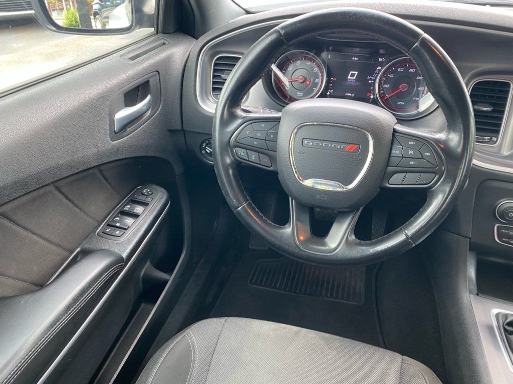 Used 2020 Dodge Charger SXT RWD image 17
