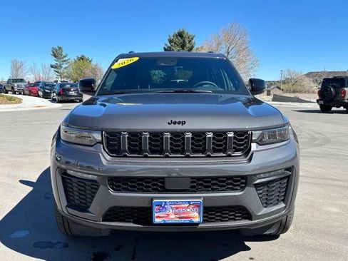 New 2026 Jeep Grand Cherokee Limited w/ Limited Altitude Package AWD/4WD image 10