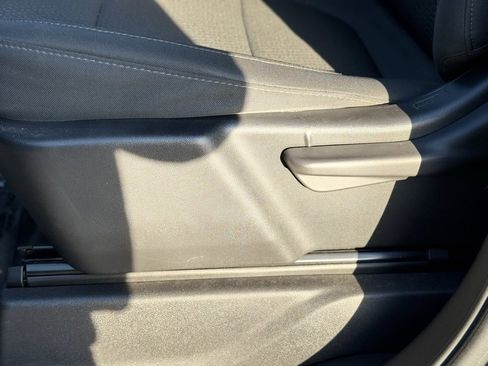 Used 2022 Chevrolet Silverado 1500 Custom image 21