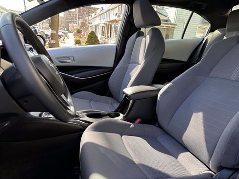 Used 2023 Toyota Corolla SE w/ SE Premium Package image 14