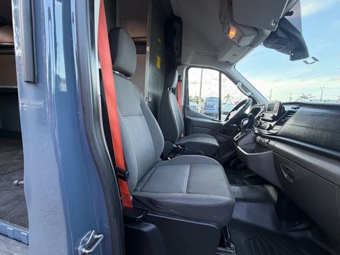 Used 2020 Ford Transit 250 148 High Roof Extended RWD image 18