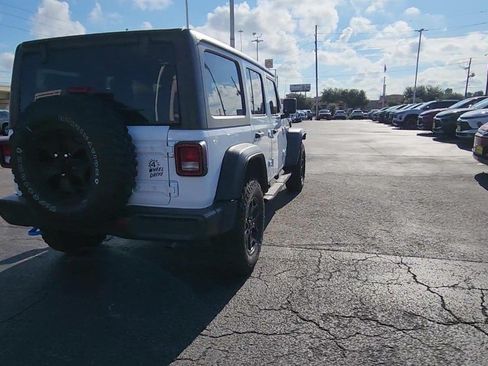 Used 2023 Jeep Wrangler Unlimited AWD/4WD image 8