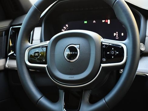 New 2026 Volvo XC90 B6 Plus image 22