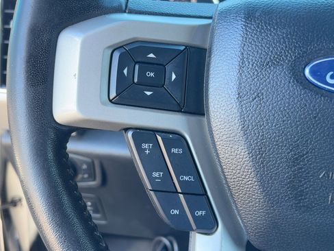 Used 2019 Ford F150 Lariat image 17