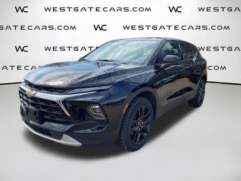 Used 2023 Chevrolet Blazer LT image 1