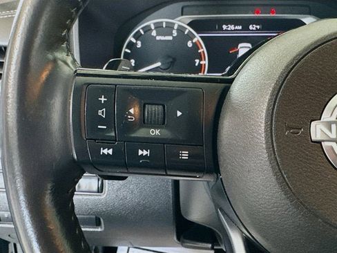 Certified 2022 Nissan Rogue SV w/ SV Premium Package image 9