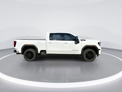 Used 2024 GMC Sierra 2500 AT4 w/ AT4 Premium Plus Package image 9