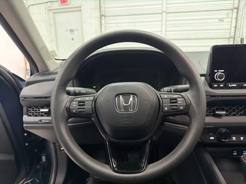 Used 2023 Honda Accord EX image 15