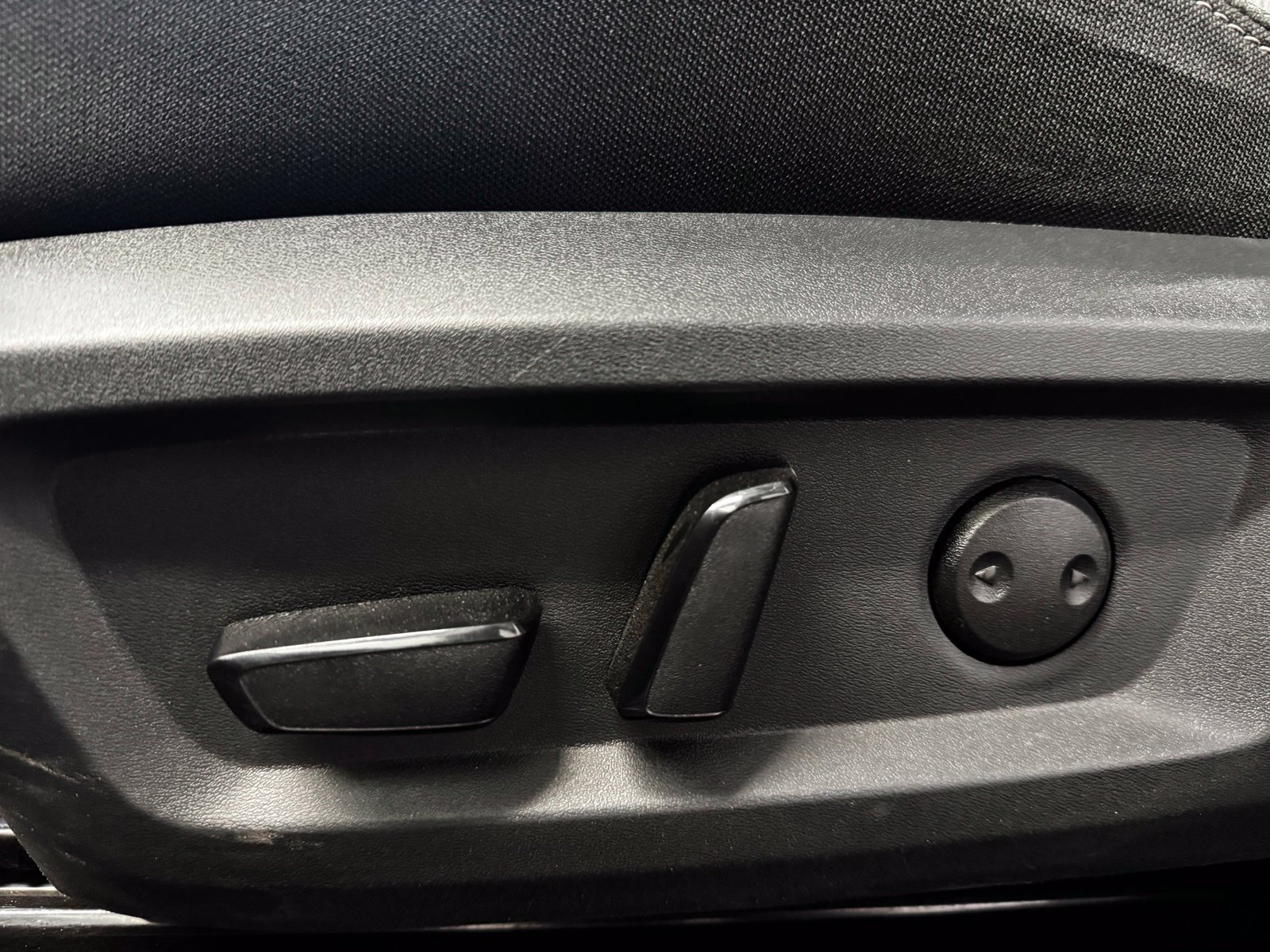 Certified 2025 Nissan Rogue SV AWD/4WD image 25