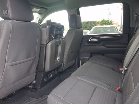 Used 2025 Chevrolet Silverado 2500 LT w/ Convenience Package AWD/4WD image 6