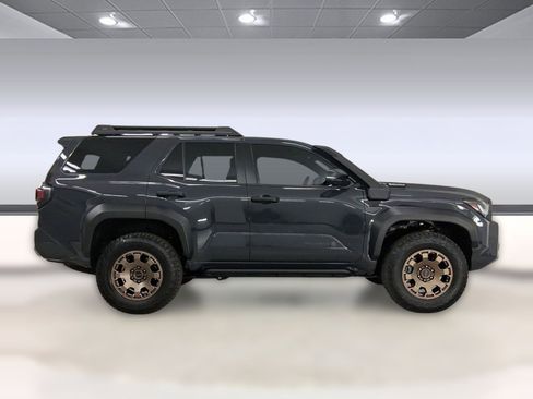 Used 2025 Toyota 4Runner Trailhunter image 8