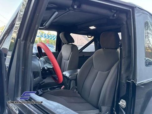 Used 2015 Jeep Wrangler Sport w/ Connectivity Group image 19