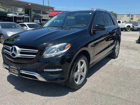 Used 2018 Mercedes-Benz GLE 350 GLE 350 4MATIC Sport Utility 4 image 3