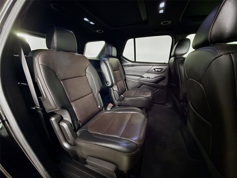 Used 2023 Chevrolet Traverse High Country image 30