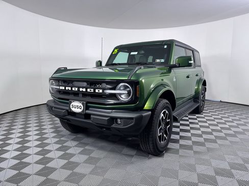 Certified 2025 Ford Bronco Outer Banks AWD/4WD image 16