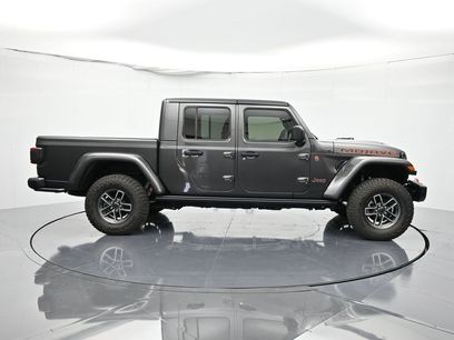 New 2025 Jeep Gladiator Mojave