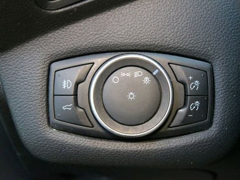 Used 2017 Ford Escape SE AWD/4WD image 19