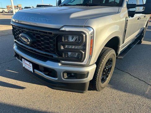 Used 2023 Ford F250 XL w/ STX Appearance Package image 9