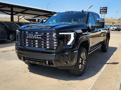 New 2026 GMC Sierra 2500 Denali Ultimate image 7