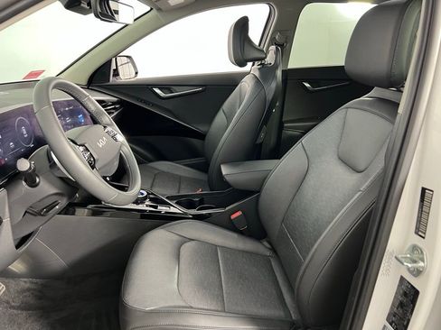Used 2024 Kia Niro Wave image 23