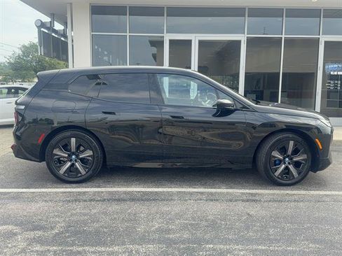 Used 2024 BMW iX xDrive50 w/ Premium Package AWD/4WD image 2