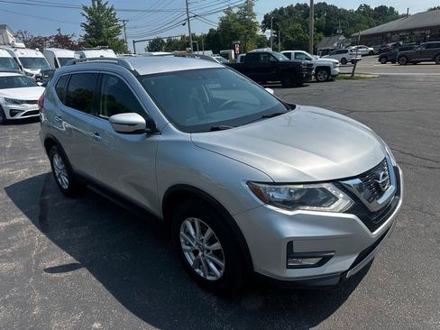 Used 2017 Nissan Rogue SV AWD/4WD image 24