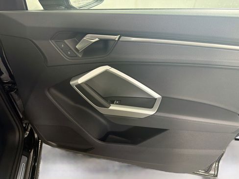 Used 2025 Audi Q3 2.0T Premium AWD/4WD image 32