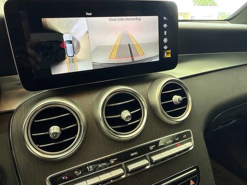 Used 2022 Mercedes-Benz GLC 300 4MATIC image 37