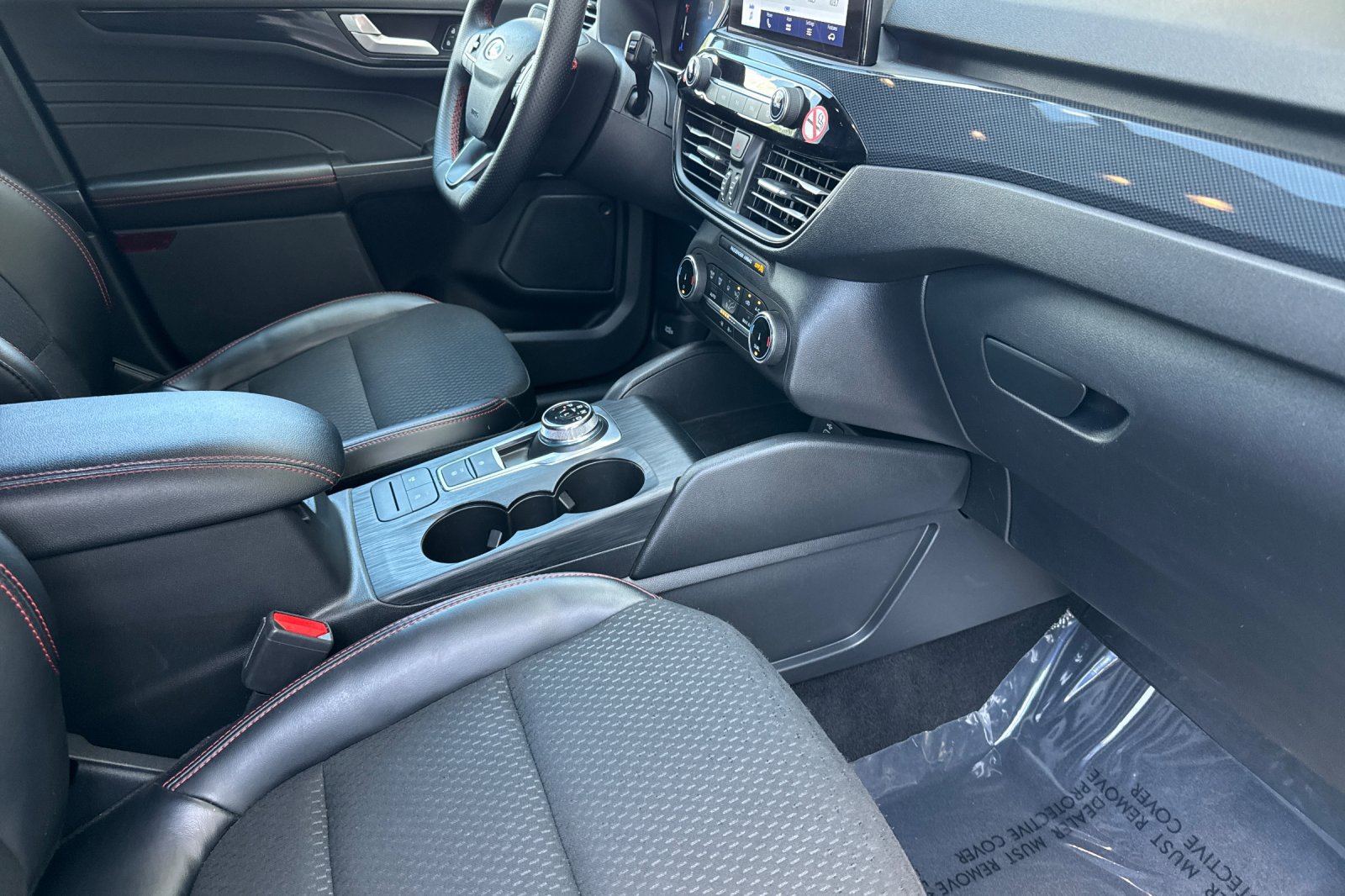 Used 2025 Ford Escape ST-Line FWD image 18
