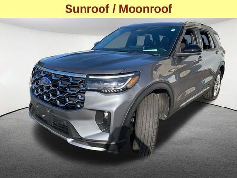 Certified 2025 Ford Explorer Platinum image 5