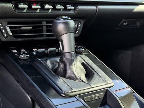 Used 2022 Porsche 911 GT3 image 27