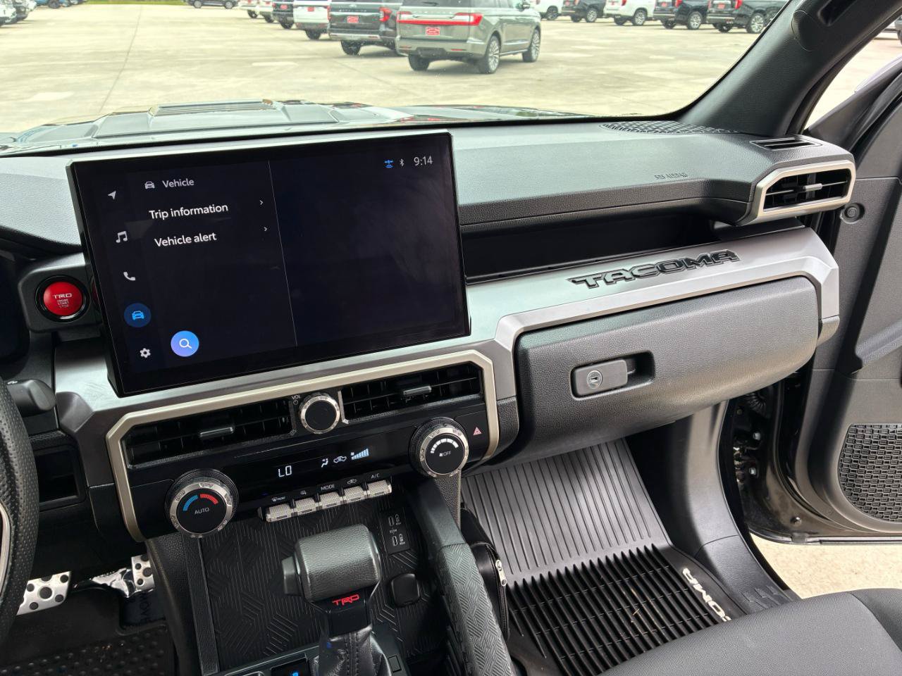 Used 2025 Toyota Tacoma TRD Sport AWD/4WD image 16