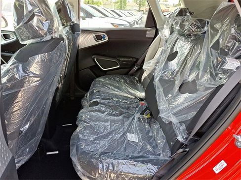 New 2025 Kia Soul LX w/ LX Technology Package image 6