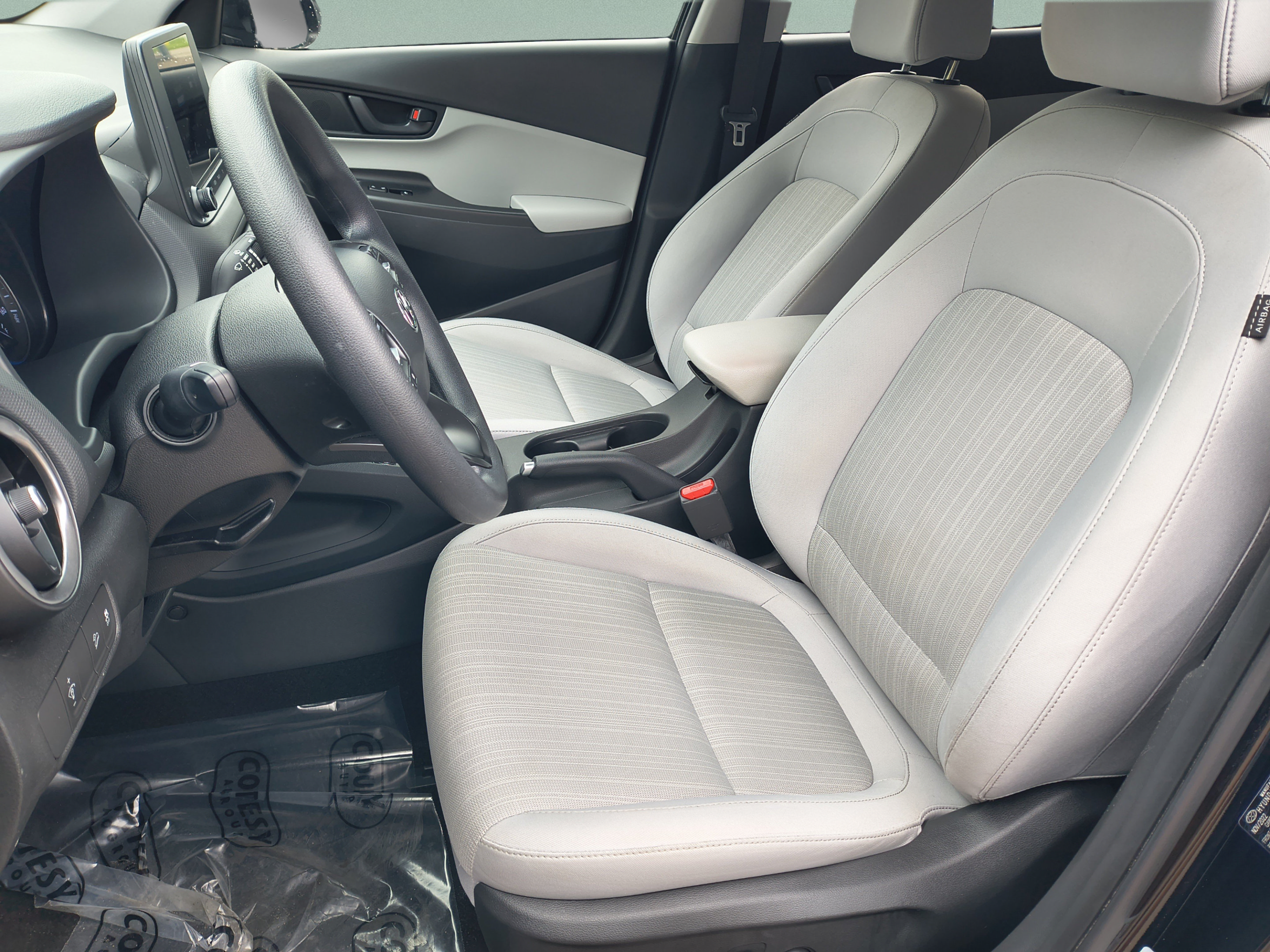 Certified 2023 Hyundai Kona SEL AWD/4WD image 18