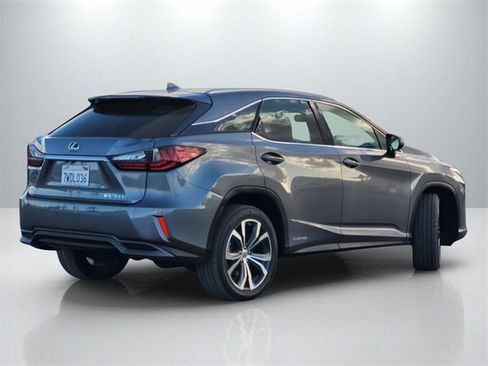 Used 2017 Lexus RX 450h AWD image 4