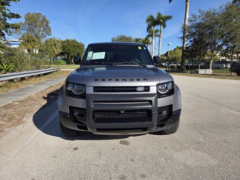 Certified 2023 Land Rover Defender 110 X-Dynamic SE image 8