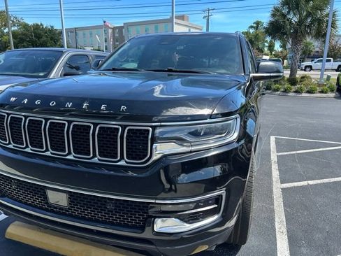Used 2022 Jeep Wagoneer Series I AWD/4WD image 2