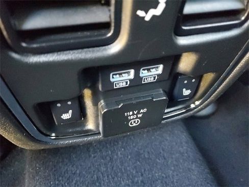 Used 2020 Jeep Grand Cherokee Limited w/ Luxury Group II image 12