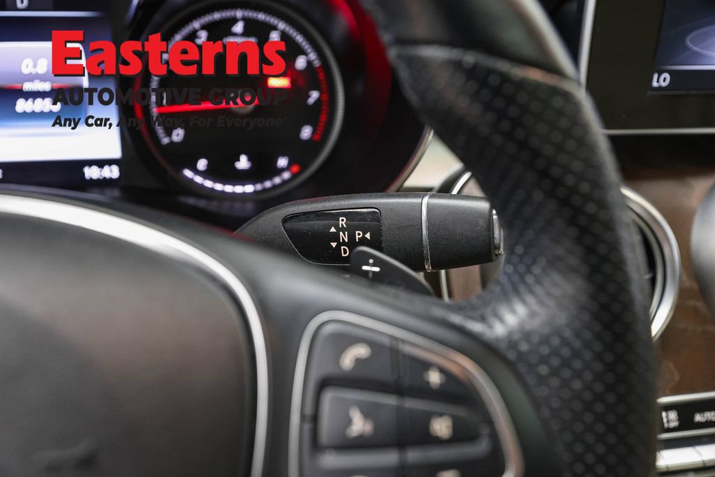 Used 2019 Mercedes-Benz GLC 300 4MATIC image 14